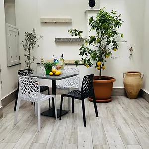 https://casa-vacanze-donna-sidora.palermohotels.org