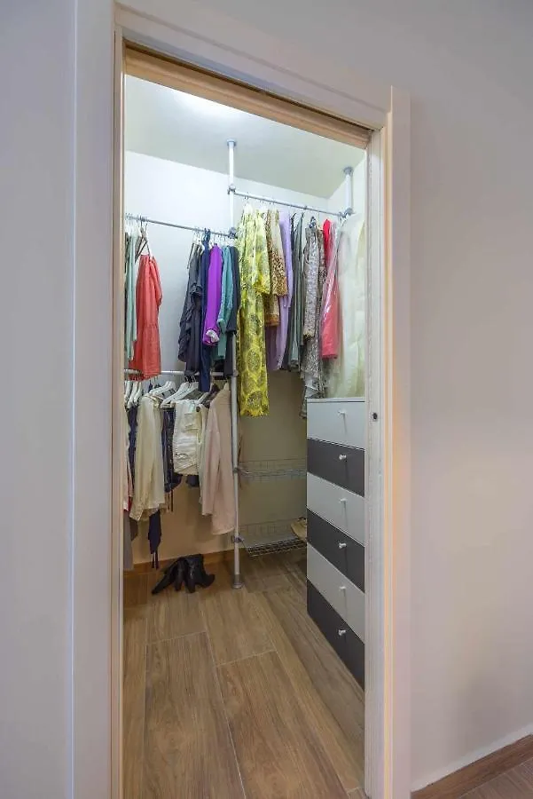 Ci Vuole Leggerezza Apartment Free Parking Bologna Italië
